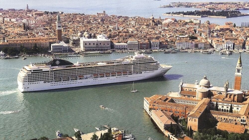navios-cruzeiro-veneza-proibidos