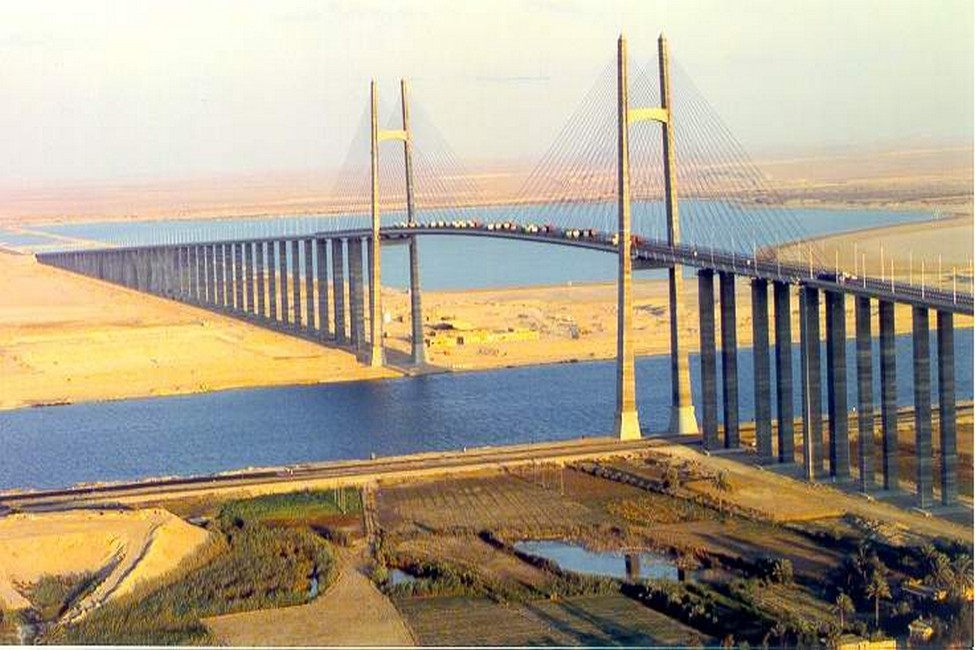 canal-de-suez-ponte